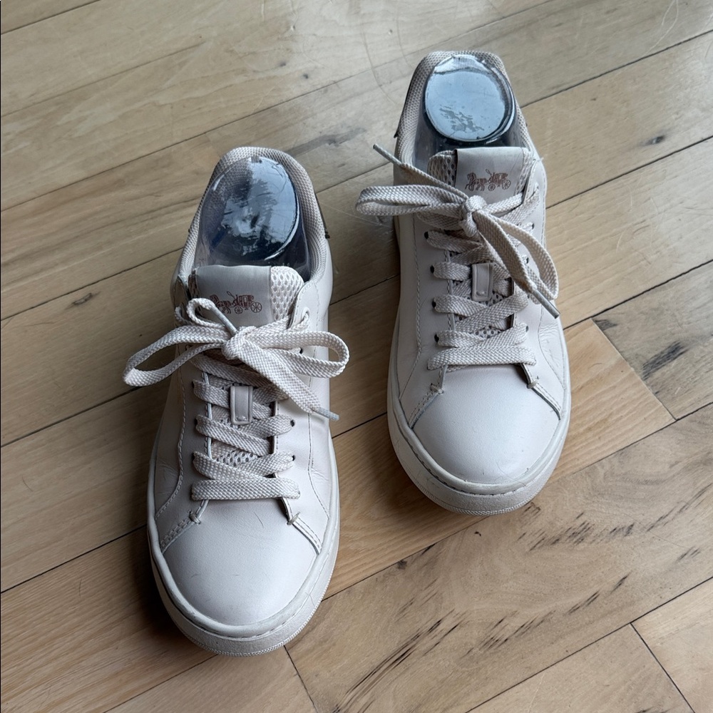 Coach Clip‎ Low Line Traditional Horse & Carriage Logo Sz. 7.5 Cream Sneakers